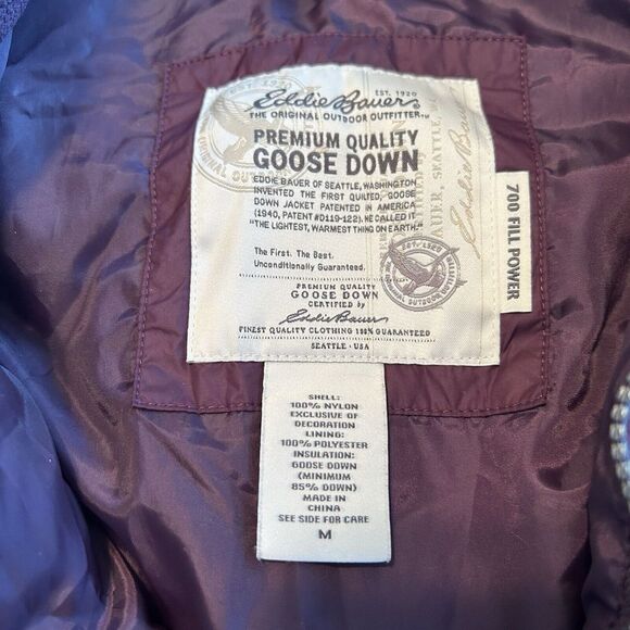 Eddie Bauer Burgundy Goose Down Puffer Vest Women's Medium EB700 Fill Power EUC - Picture 4 of 12